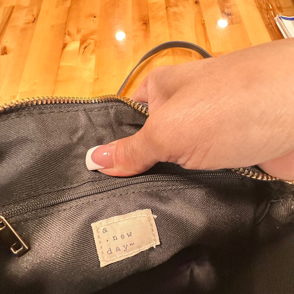 A New Day Crossbody Bag Women Small Black Excellent‎ Minimalist Dome Purse - Picture 5 of 8
